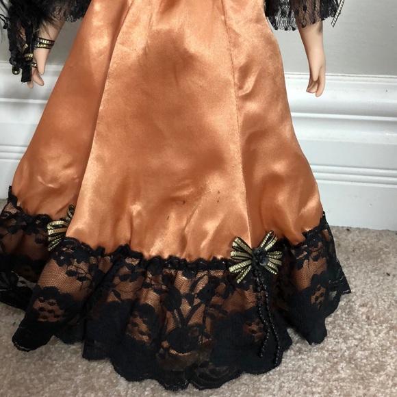 Porcelain vintage doll. Limited edition 18-20". - Picture 9 of 9